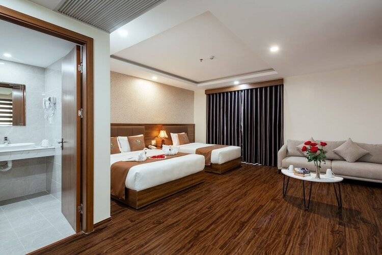 Night Sea Hotel
