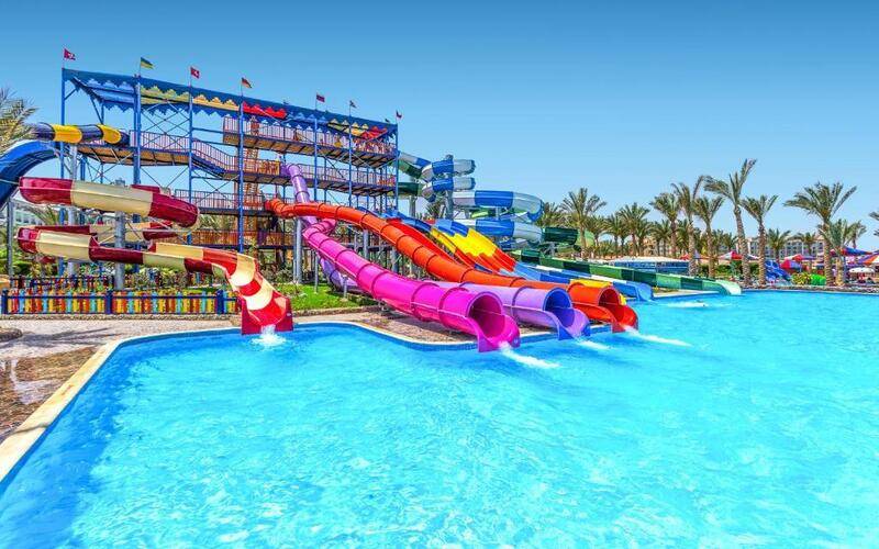 Hawaii Riviera Club Aqua Park