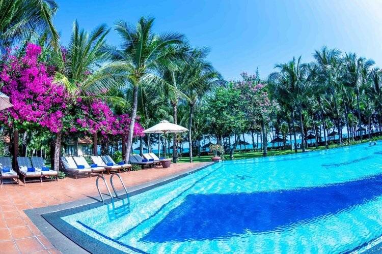 Sunny Beach Resort and Spa