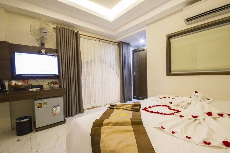 Happy Sky Hotel