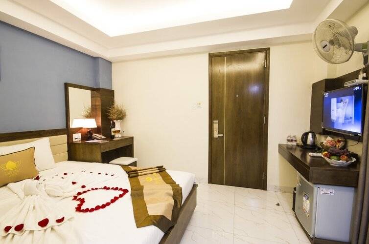 Happy Sky Hotel