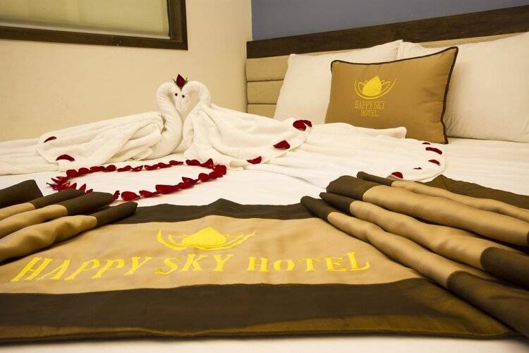 Happy Sky Hotel