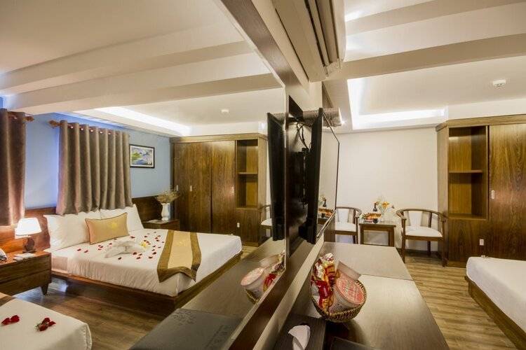 Happy Sky Hotel