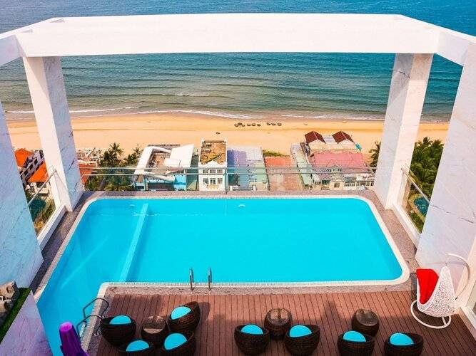 Le Hoang Beach Hotel