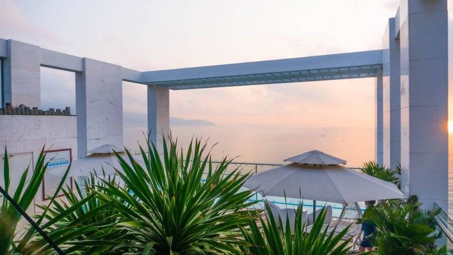 Le Hoang Beach Hotel