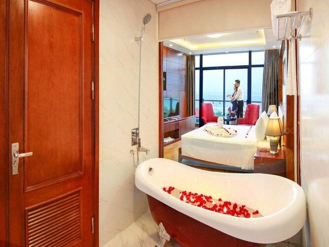 Le Hoang Beach Hotel