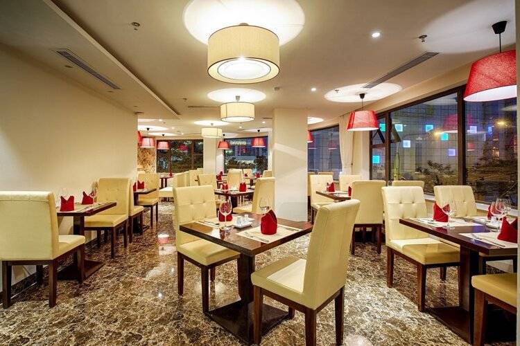 Sofia Suite Hotel Danang