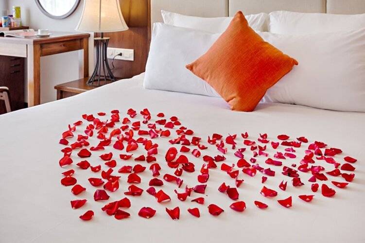 White Sand Hotel & Apartment