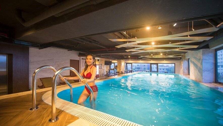 White Sand Hotel & Apartment