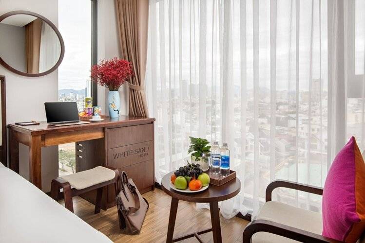 White Sand Hotel & Apartment