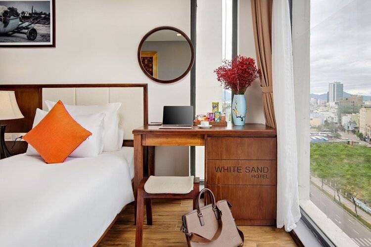White Sand Hotel & Apartment