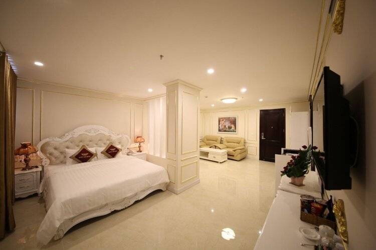 Tuyet Son Hotel