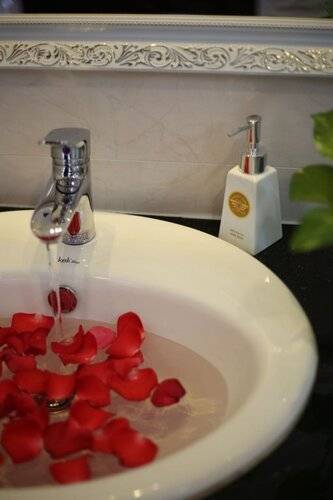 Tuyet Son Hotel