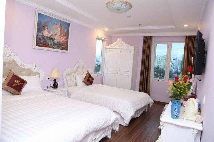Tuyet Son Hotel