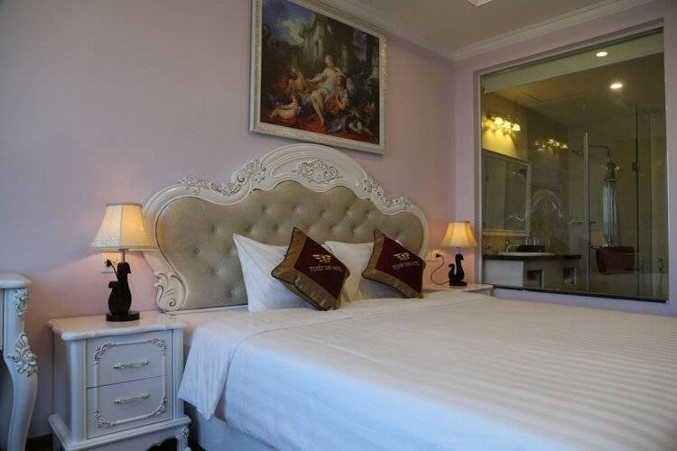 Tuyet Son Hotel