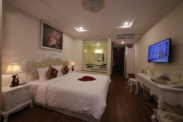 Tuyet Son Hotel