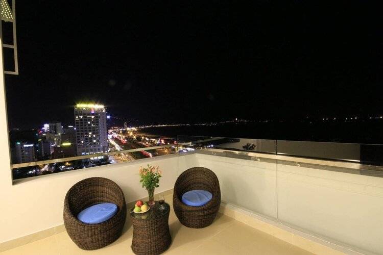 Tuyet Son Hotel