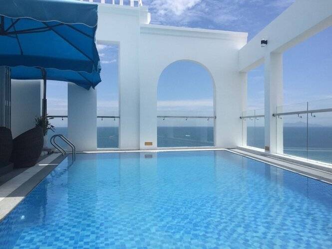 Tuyet Son Hotel