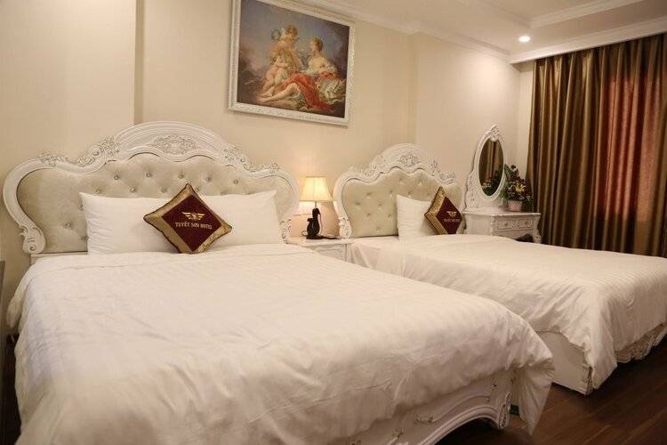 Tuyet Son Hotel