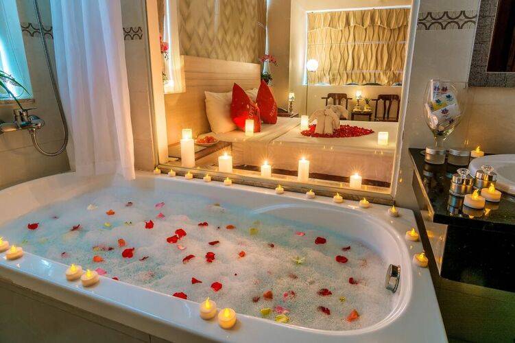 Happy Day Hotel