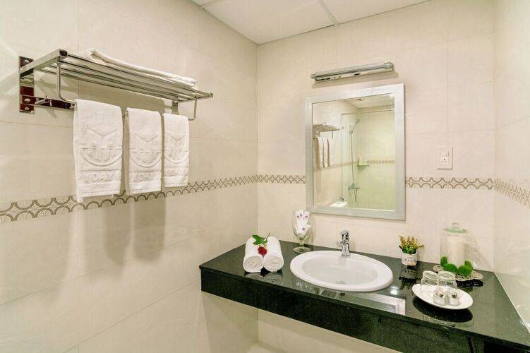 Happy Day Hotel