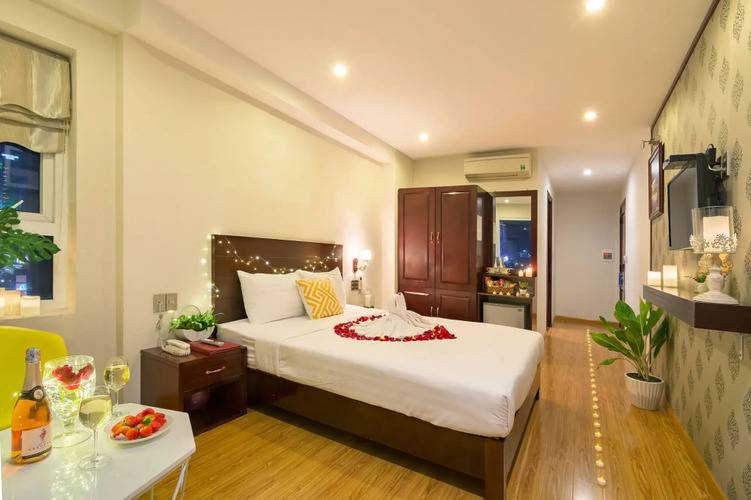Happy Day Hotel