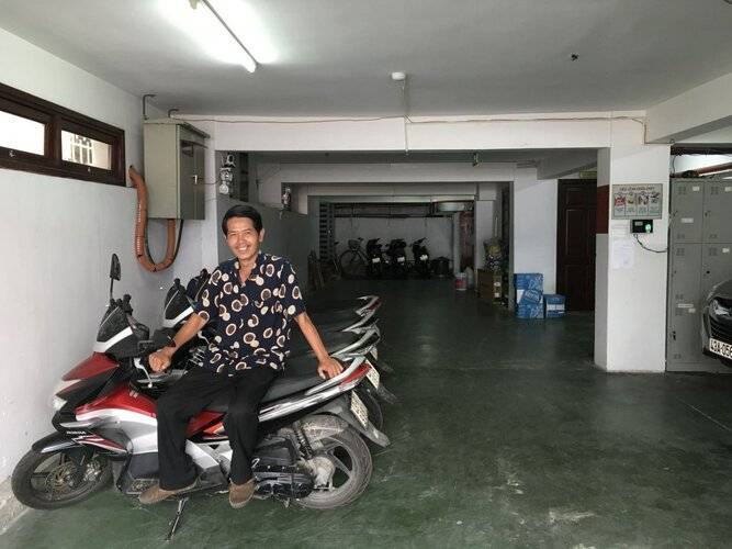 Iris Hotel