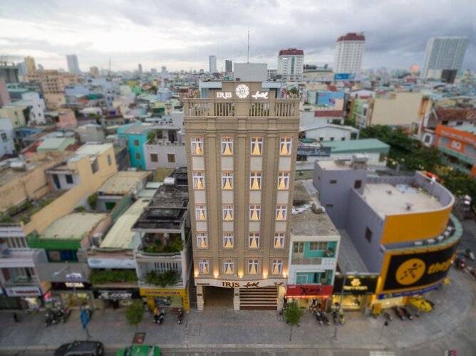 Iris Hotel