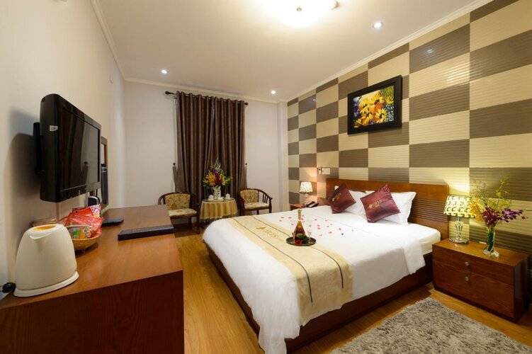 Iris Hotel