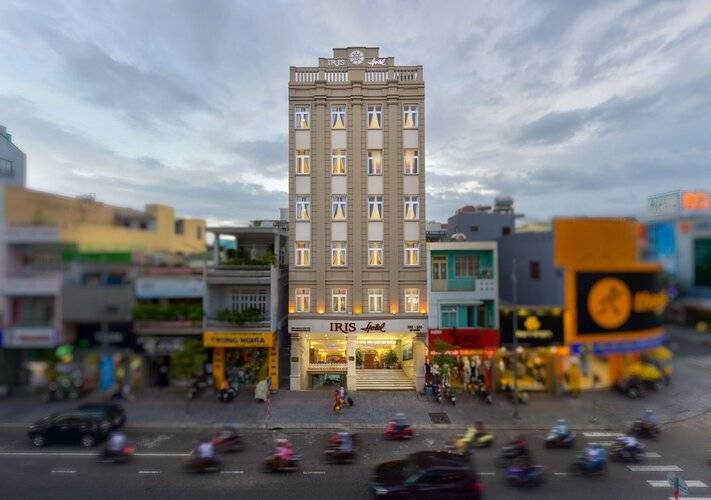 Iris Hotel