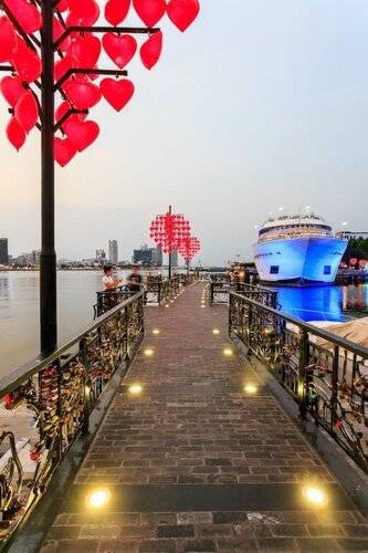 OYO 119 Sunshine Beach Hotel