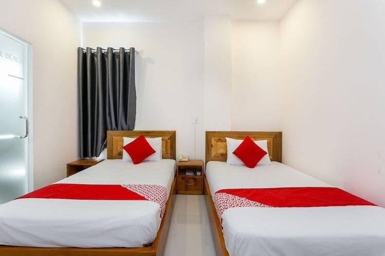 OYO 119 Sunshine Beach Hotel