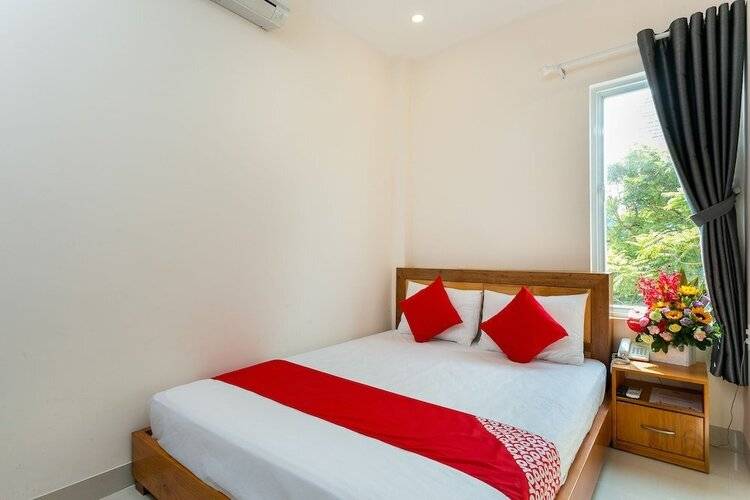 OYO 119 Sunshine Beach Hotel