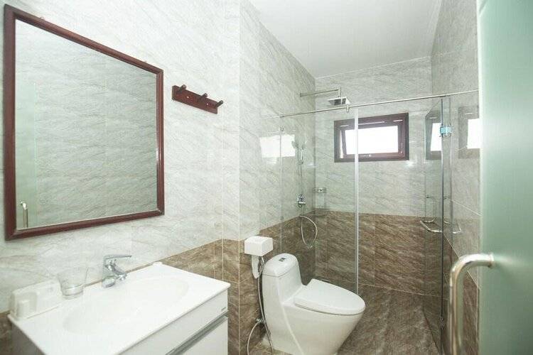 OYO 119 Sunshine Beach Hotel