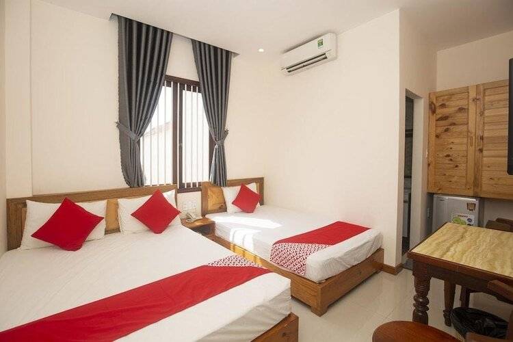 OYO 119 Sunshine Beach Hotel