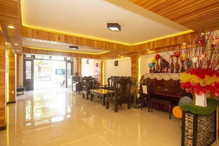 OYO 119 Sunshine Beach Hotel