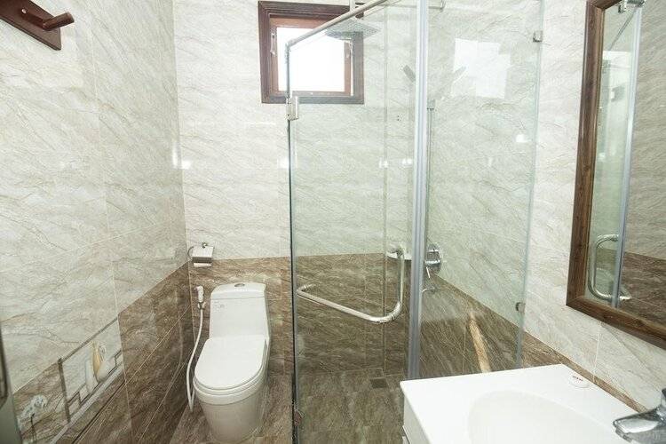 OYO 119 Sunshine Beach Hotel