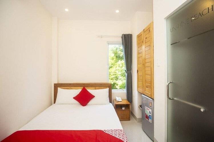 OYO 119 Sunshine Beach Hotel