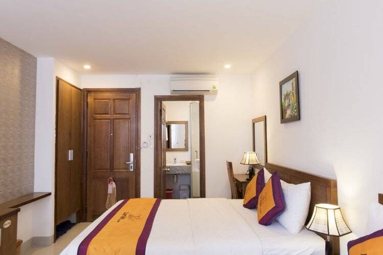 Lan Nhi Hotel