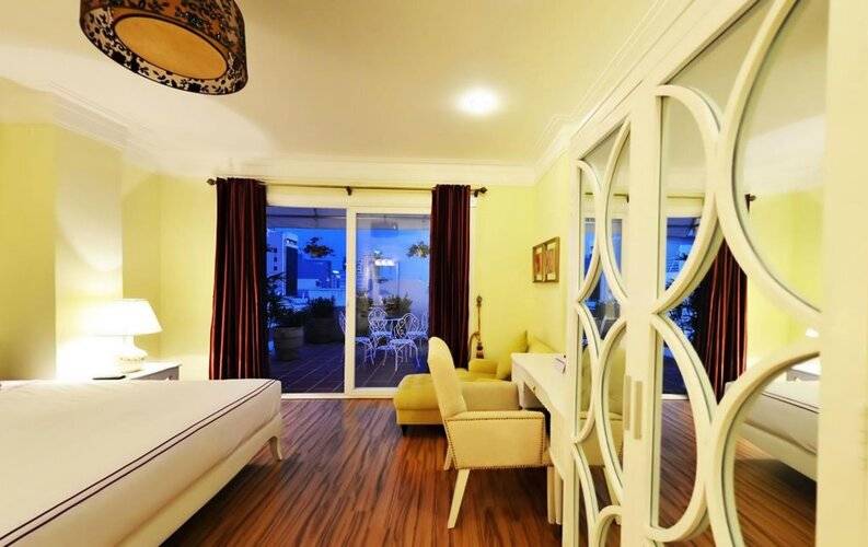 Mayana Hotel