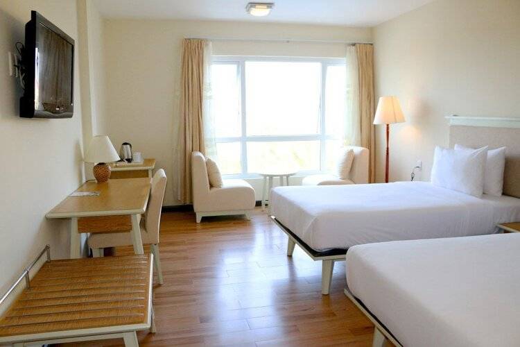 Sandy Beach Non Nuoc Resort