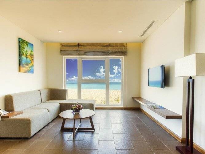 Sandy Beach Non Nuoc Resort