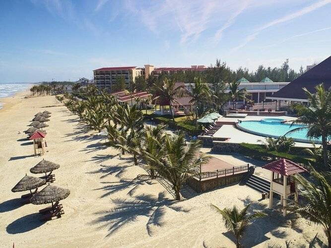 Sandy Beach Non Nuoc Resort