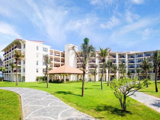 Sandy Beach Non Nuoc Resort