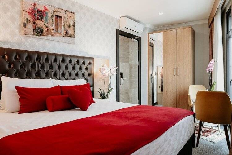 Grand Lark Otel