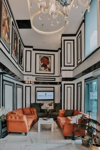 Grand Lark Otel