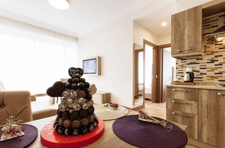Mari Suites Hotel