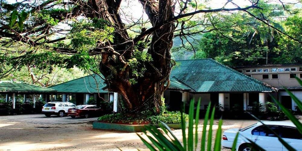 Belihuloya Rest House