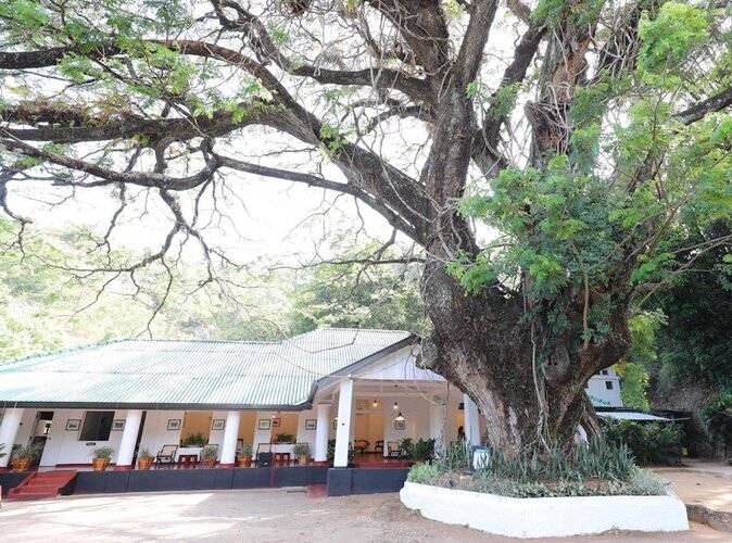 Belihuloya Rest House