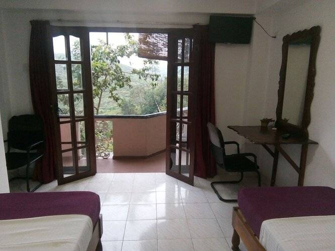 Hotel Hill View